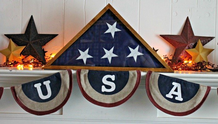 4th of July Mantle Decor with Oriental Trading via Mini Van Dreams #decor #orientaltrading #sponsored